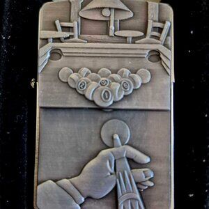 Cool 2006 8 Ball Surprise Pool Billiards Zippo Lighter